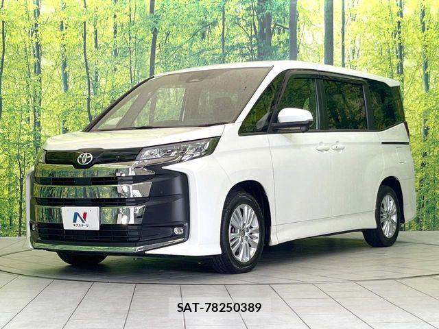Toyota NOAH 2023-02 8209148-14
