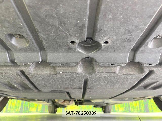 Toyota NOAH 2023-02 8209148-18