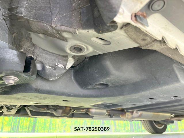 Toyota NOAH 2023-02 8209148-19