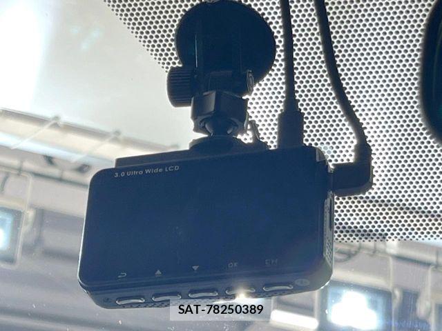 Toyota NOAH 2023-02 8209148-6