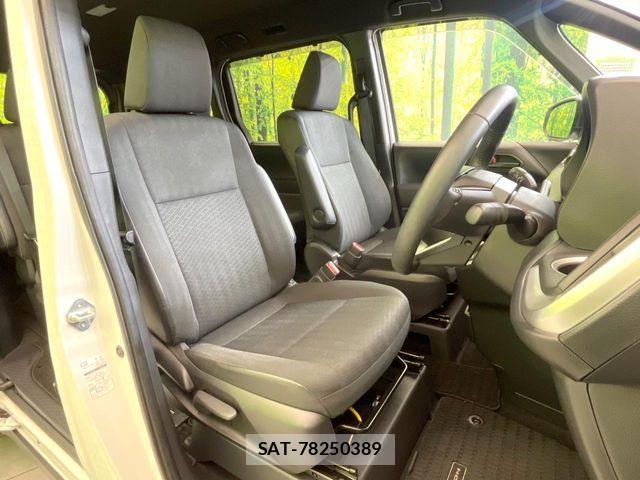 Toyota NOAH 2023-02 8209148-7