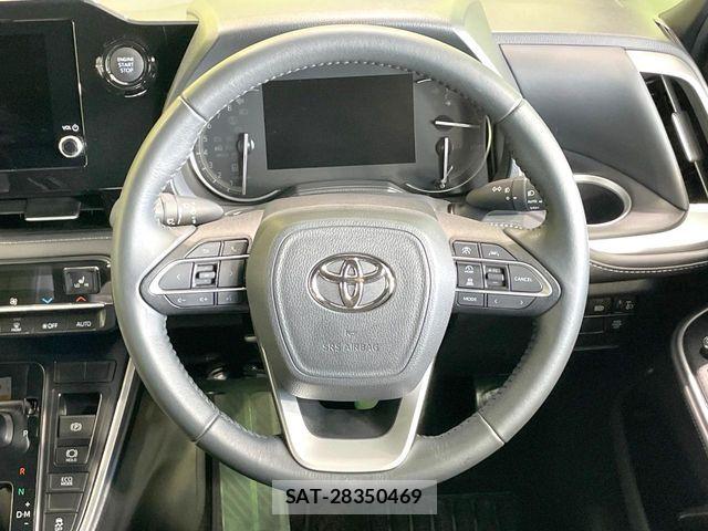 Toyota NOAH 2024-07 8209146-11