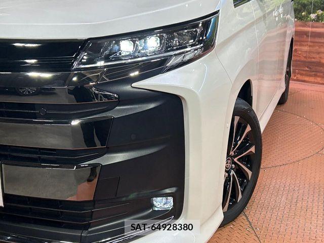 Toyota NOAH 2024-04 8209142-13
