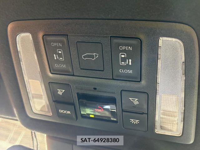 Toyota NOAH 2024-04 8209142-4