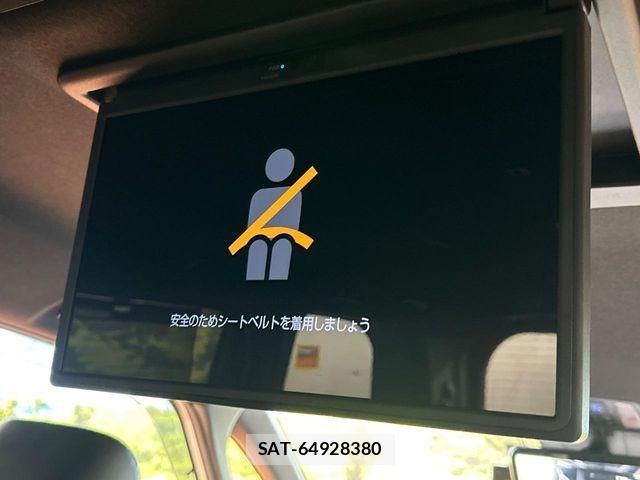 Toyota NOAH 2024-04 8209142-5