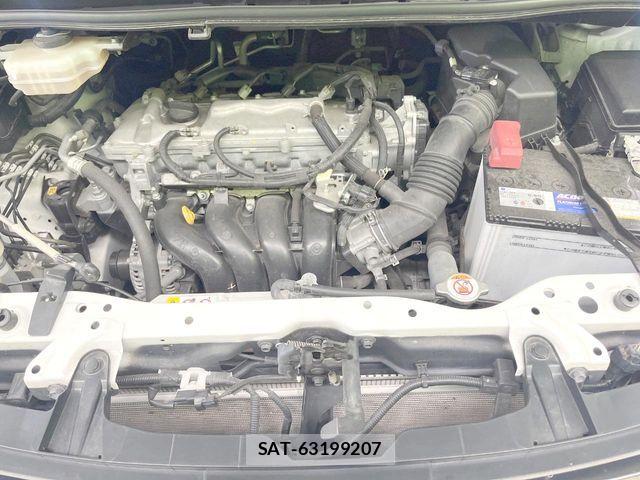 Toyota NOAH 2020-02 8209159-17