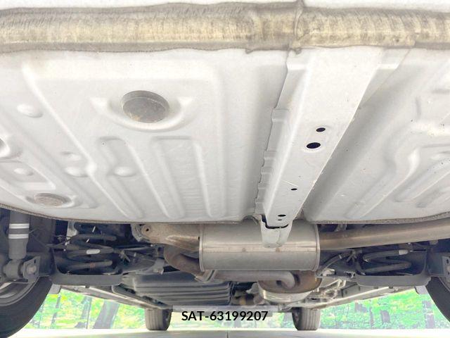 Toyota NOAH 2020-02 8209159-18