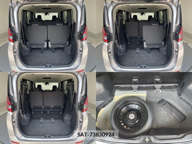 Toyota NOAH 2023-12 8209153-12