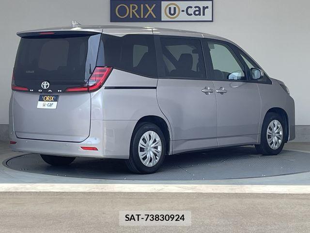 Toyota NOAH 2023-12 8209153-2