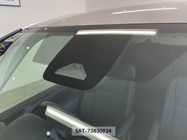 Toyota NOAH 2023-12 8209153-4