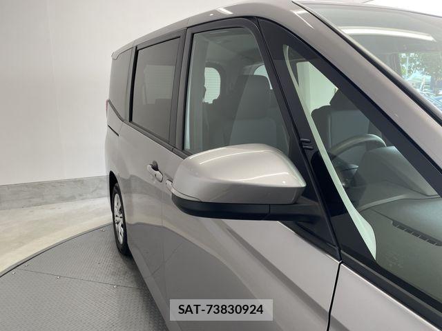 Toyota NOAH 2023-12 8209153-5