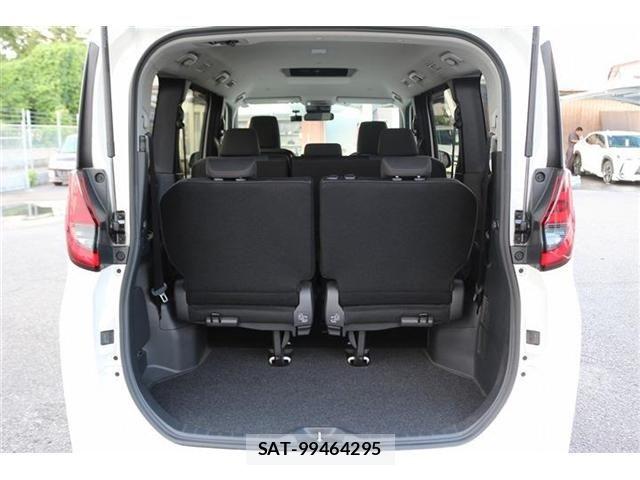 Toyota NOAH 2025-03 8209149-18