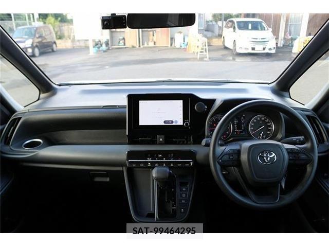 Toyota NOAH 2025-03 8209149-19