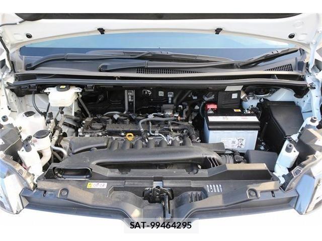 Toyota NOAH 2025-03 8209149-21