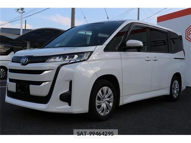Toyota NOAH 2025-03 8209149-25