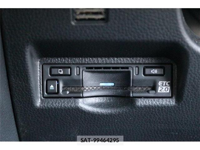 Toyota NOAH 2025-03 8209149-6