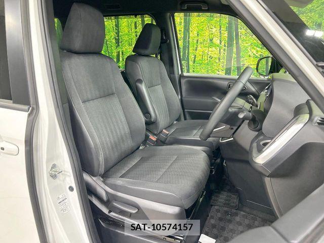 Toyota NOAH 2023-10 8209144-7