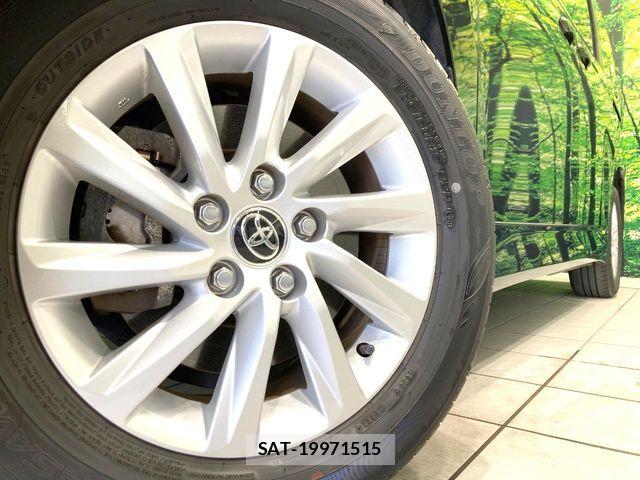 Toyota NOAH 2023-04 8209145-13