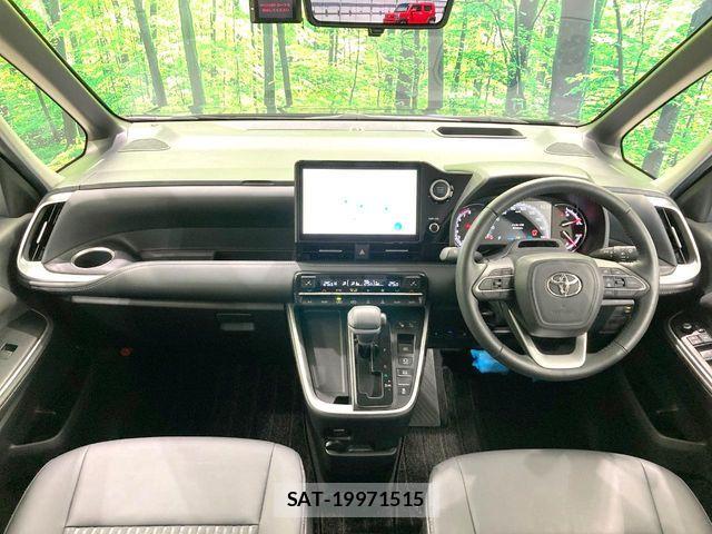 Toyota NOAH 2023-04 8209145-1