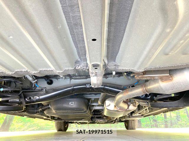 Toyota NOAH 2023-04 8209145-19