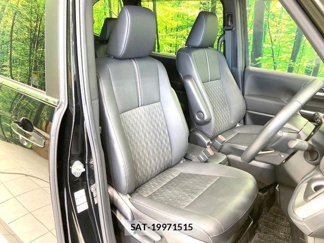 Toyota NOAH 2023-04 8209145-7