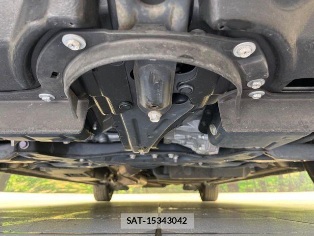 Toyota NOAH 2019-06 8209158-19