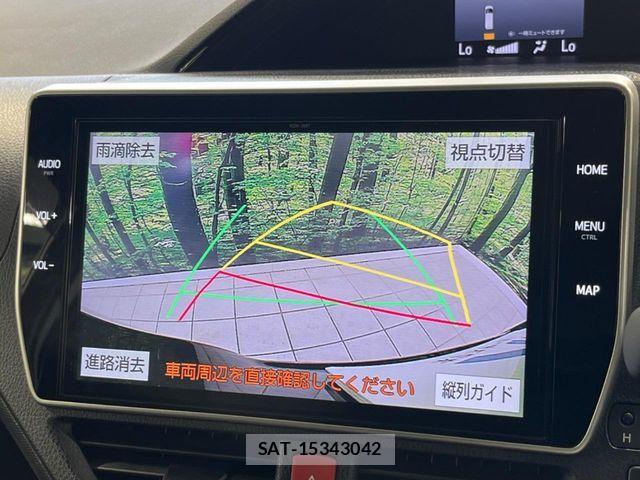 Toyota NOAH 2019-06 8209158-3