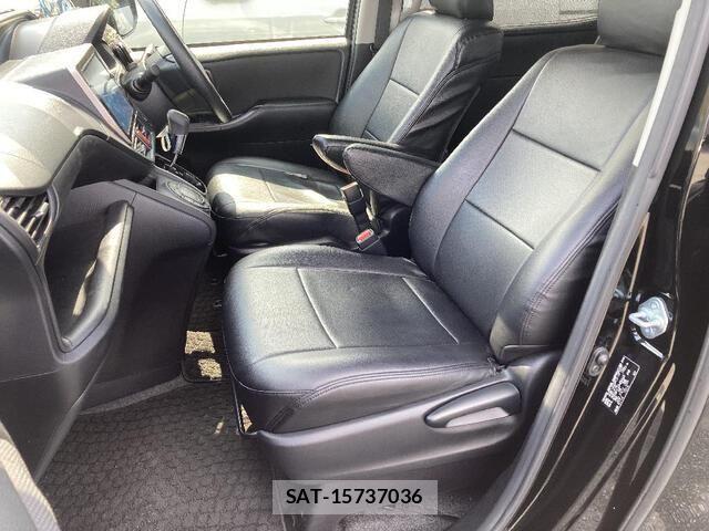 Toyota NOAH 2020-12 8209157-16
