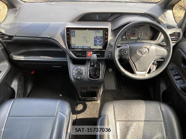 Toyota NOAH 2020-12 8209157-5