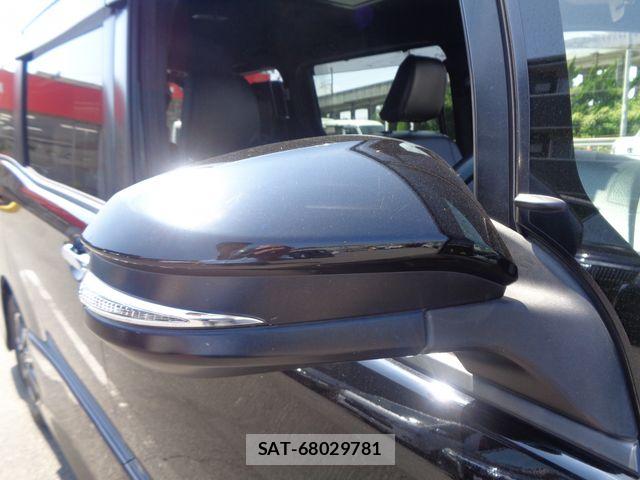 Toyota NOAH 2019-03 8209161-21