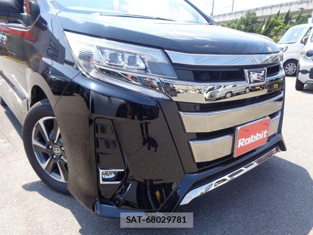 Toyota NOAH 2019-03 8209161-3
