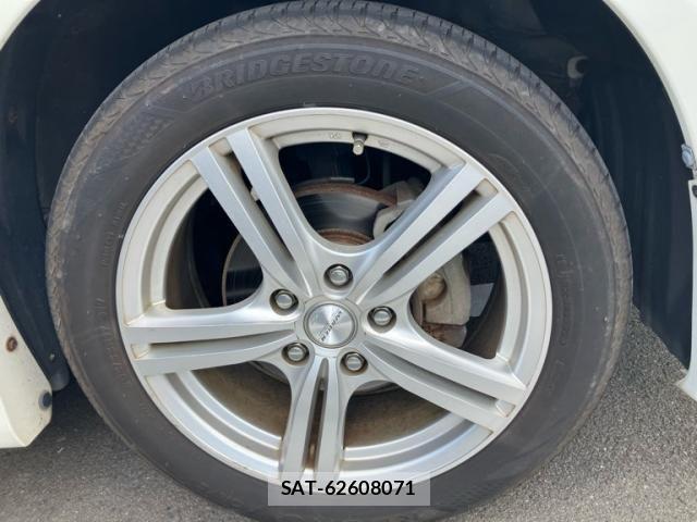 Toyota NOAH 2008-01 8231082-6