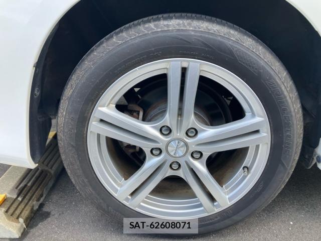 Toyota NOAH 2008-01 8231082-7