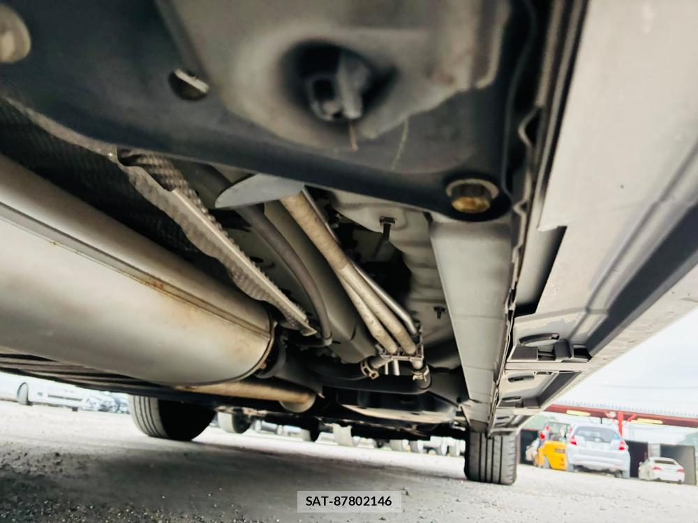 Toyota NOAH 2015-07 8169412-37