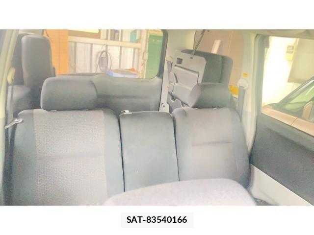 Toyota NOAH 2004-12 8231084-10