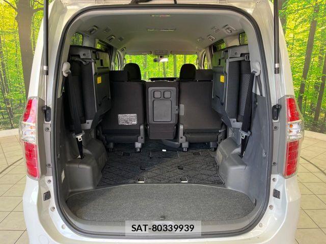Toyota NOAH 2008-06 8231081-11