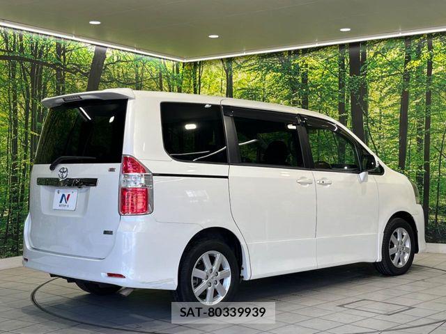 Toyota NOAH 2008-06 8231081-17
