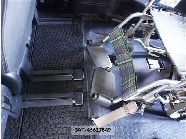 Toyota NOAH 2021-02 8246165-11