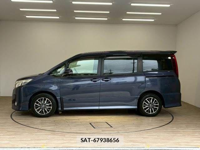 Toyota NOAH 2014-03 8246170-15