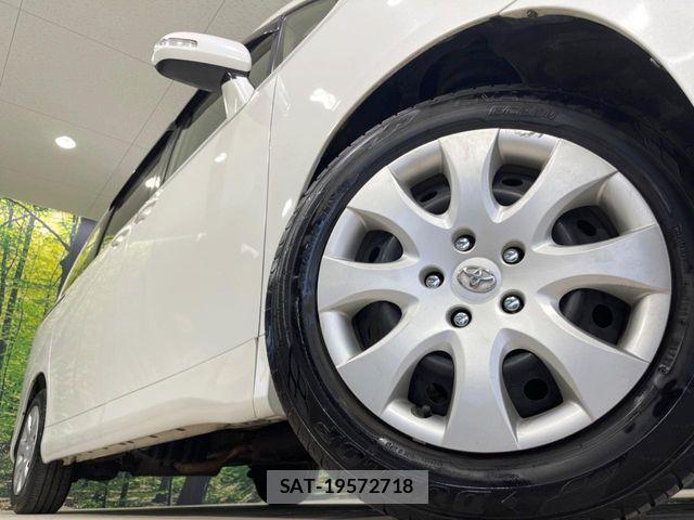 Toyota NOAH 2013-11 8246172-13