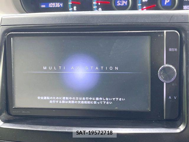 Toyota NOAH 2013-11 8246172-2