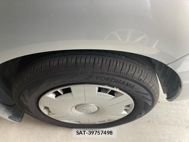 Toyota NOAH 2004-02 8246173-8