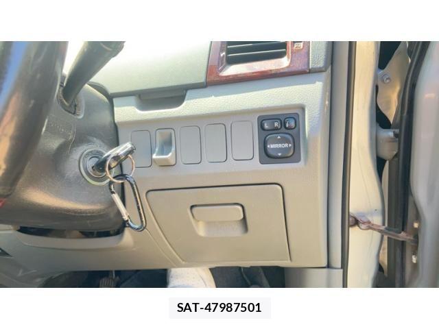 Toyota NOAH 2006-02 8246175-12
