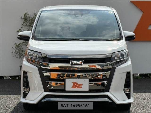 Toyota NOAH 2019-09 8246168-8