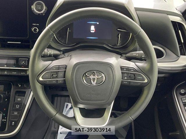 Toyota NOAH 2022-02 8246166-11