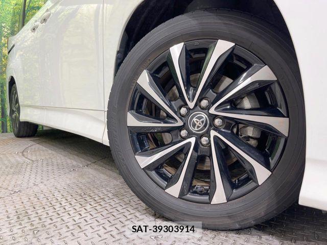 Toyota NOAH 2022-02 8246166-13