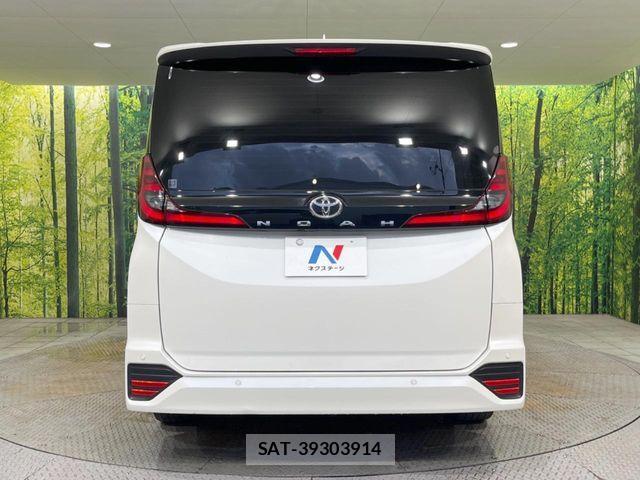 Toyota NOAH 2022-02 8246166-15
