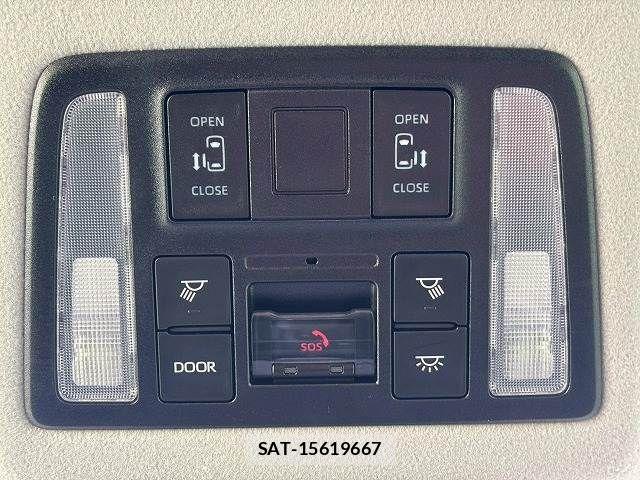 Toyota NOAH 2022-04 8246167-10