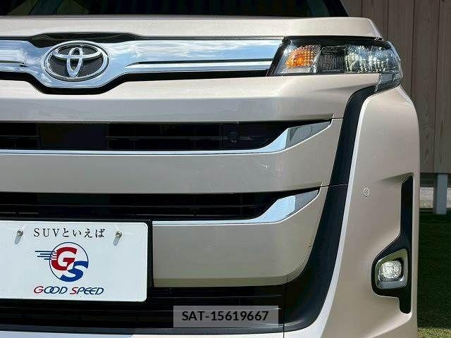 Toyota NOAH 2022-04 8246167-19
