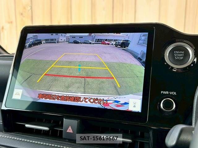 Toyota NOAH 2022-04 8246167-4